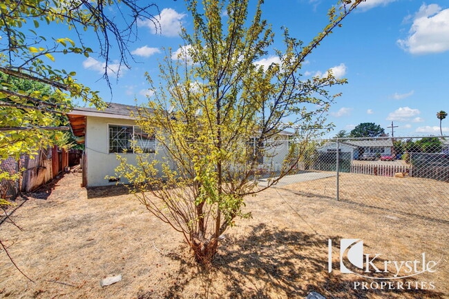 Building Photo - 178 Janice St