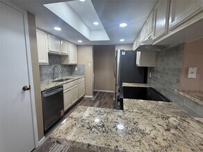 Building Photo - 14777 Wunderlich Dr