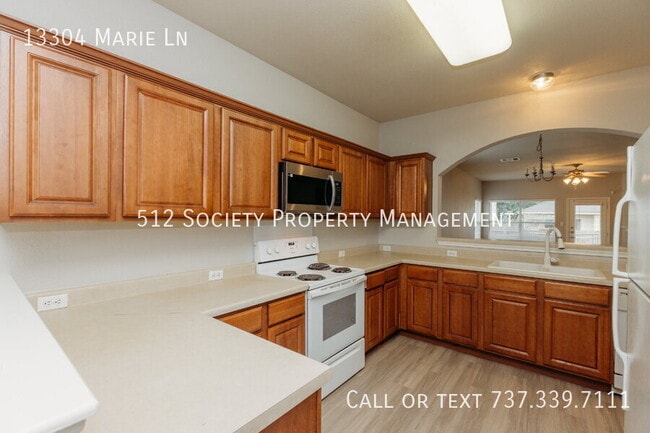 Building Photo - 13304 Marie Ln