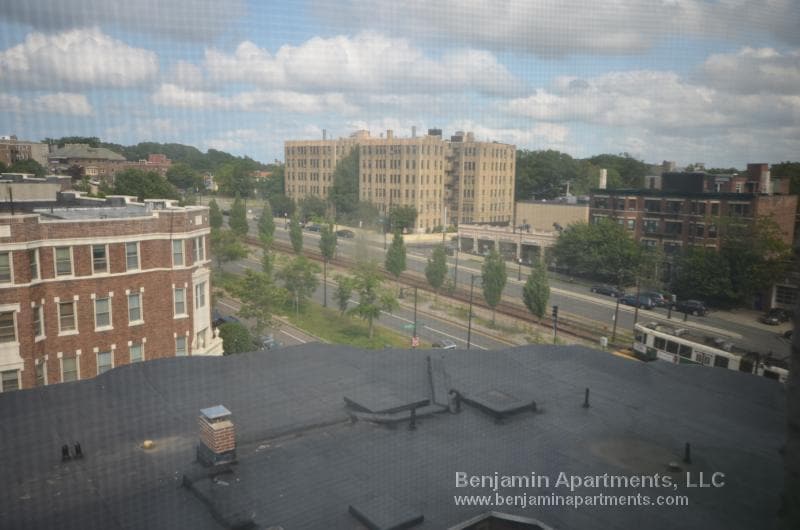 Building Photo - 1687 Commonwealth Ave