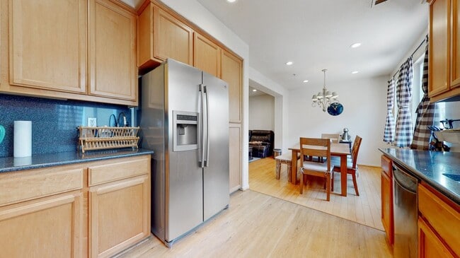 Building Photo - "Coming Soon" 3-Bedroom in Santa Clara- $4...