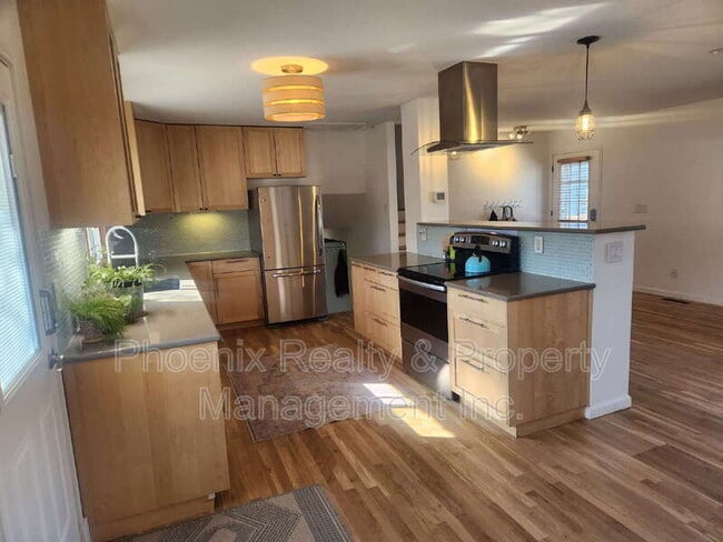 Building Photo - 1809 S Pratt Pkwy