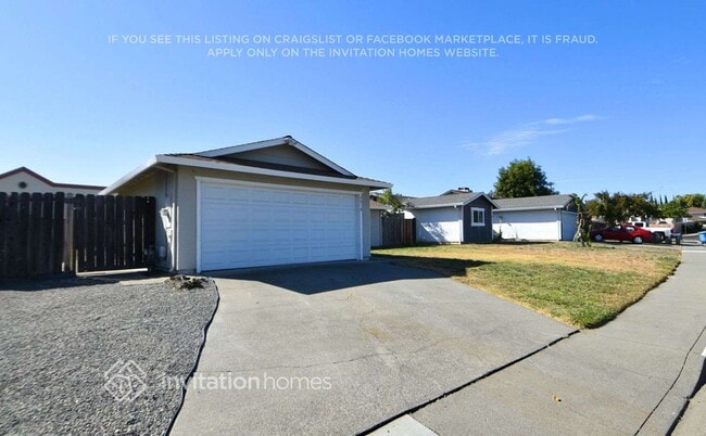 Building Photo - 2018 Southwood Dr