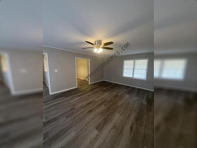 Building Photo - 3903 N Aydelotte Ave