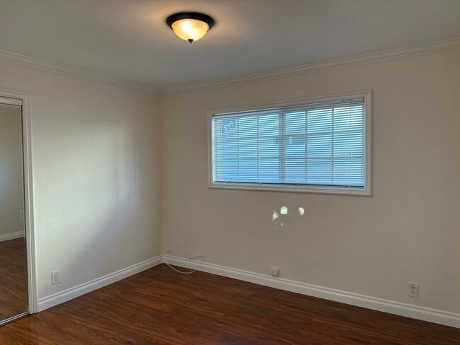 Building Photo - Private HOME 3bed/2 bath + POOL in Woodland Hills! NO OTHER UNIT ON THE PROPERTY!!!!