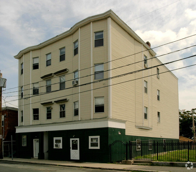 Building Photo - 85 Newbury St