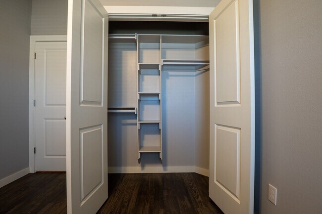 Building Photo - Charming 3-bedroom, 2-bathroom home located in the beautiful Pea Ridge, AR