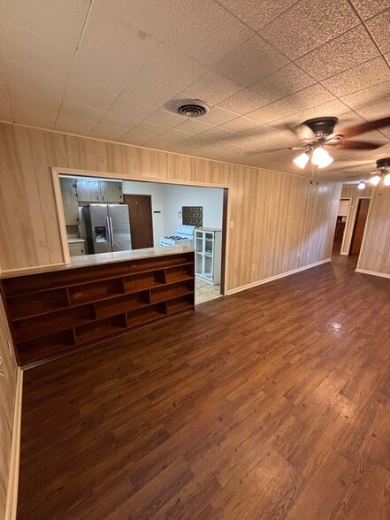 Building Photo - 17415 Sidney rd