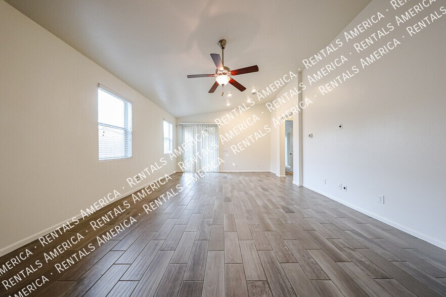 Building Photo - 11039 E Verbina Ln