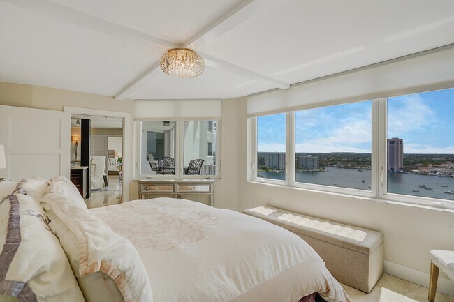 Building Photo - 550 S Ocean Blvd