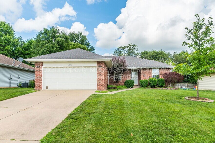 Building Photo - 3531 Leawood Ave