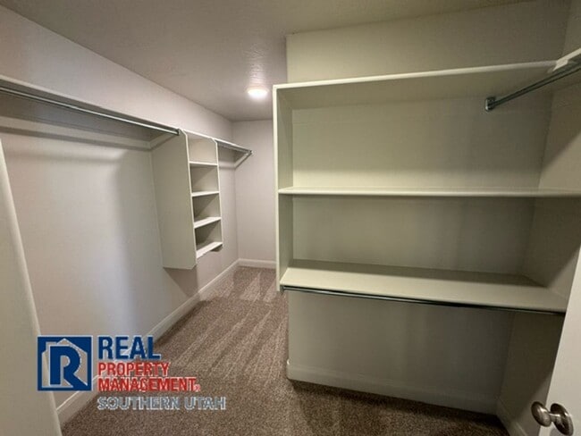 Building Photo - Brand New - River Trail Townhome