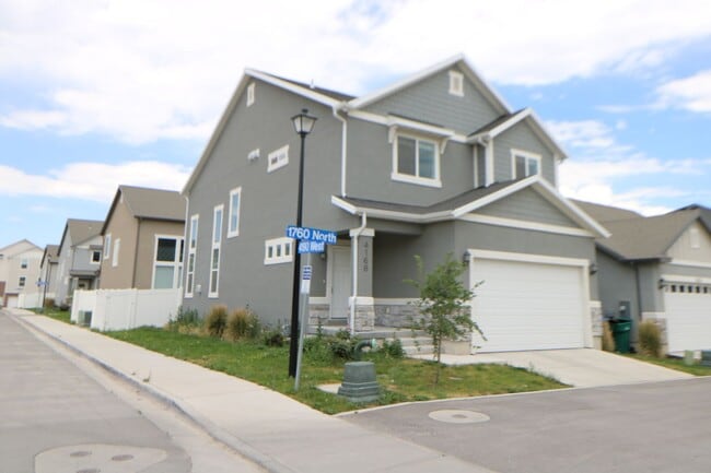 Building Photo - Single Family Home in the Exchange community