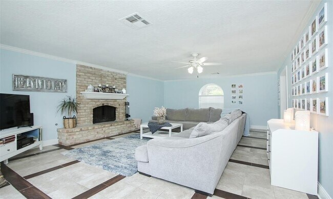 Building Photo - 6914 Chancellor Dr