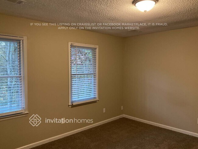 Building Photo - 3607 Memorial Pkwy NW