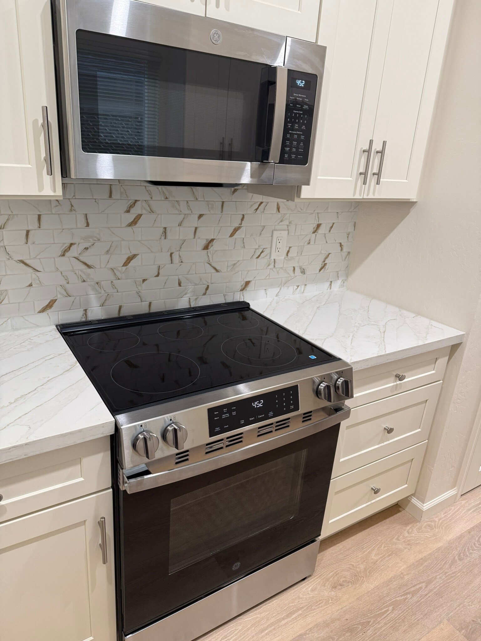 Building Photo - 1677 Canary Dr