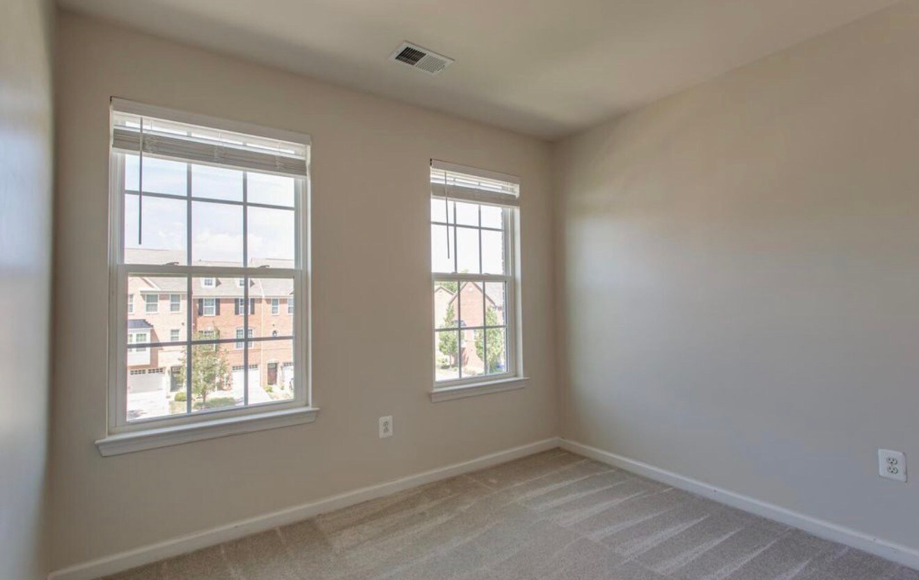 Building Photo - 3223 Careysbrook Ct