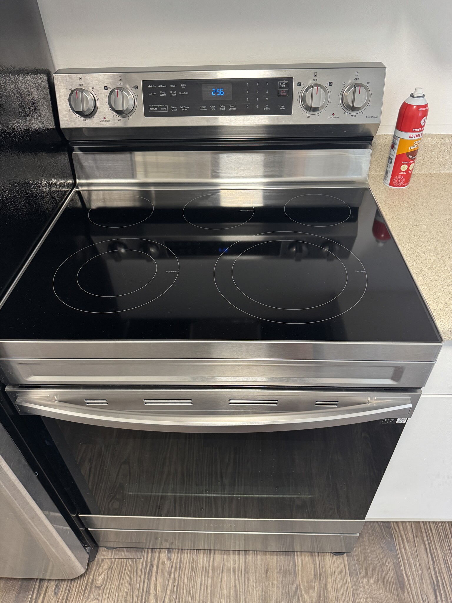 Newer Samsung Electric Oven - 1502 S Boulder Ave