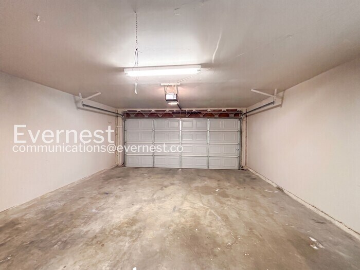 Building Photo - 12322 Flaxen Dr