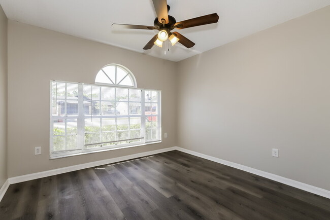 Building Photo - 4706 N Dawnmeadow Ct