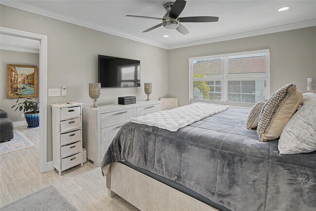 Building Photo - 1461 S Ocean Blvd