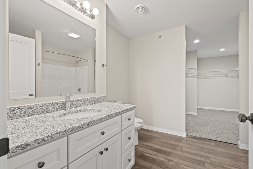 Building Photo - 7036 Crosvik Ct