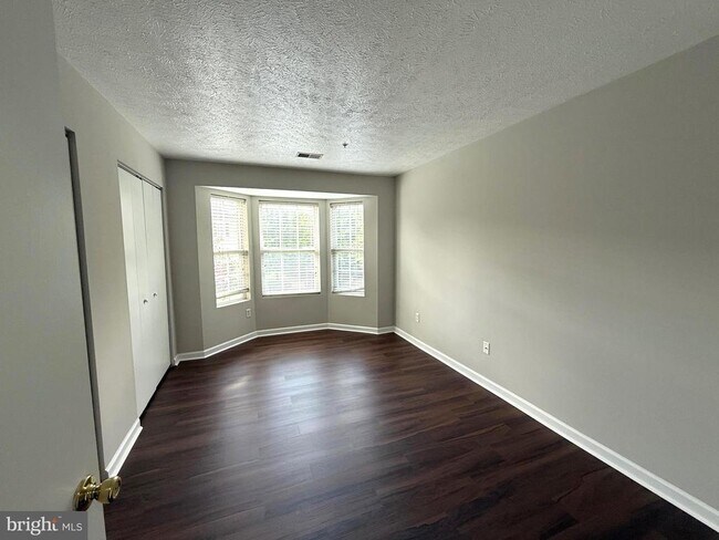 Building Photo - 129 Brookland Terrace