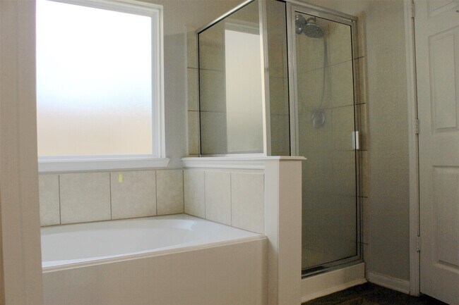 Building Photo - 3139 Upland Spring Trace