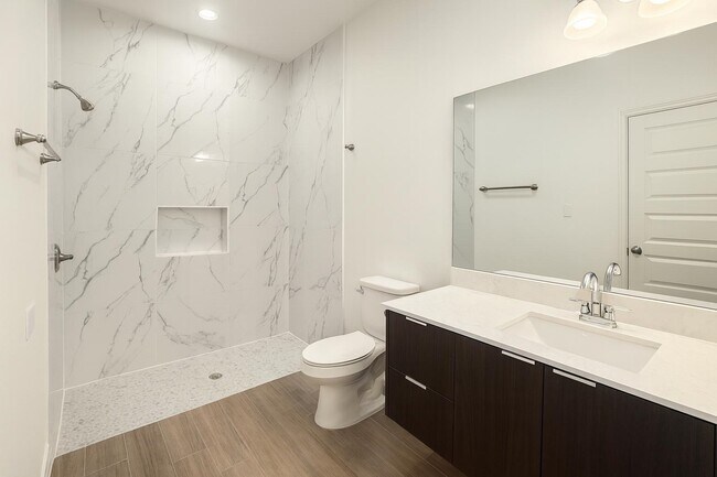 Building Photo - 5702 Moses Lp