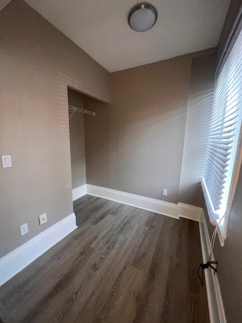 Building Photo - 312 E Olive Pl