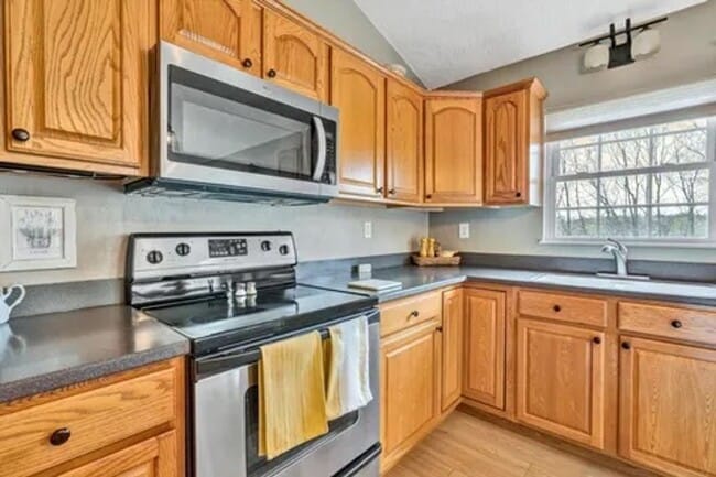 Building Photo - 3 Bedroom || 3 Bathroom Home in Moneta