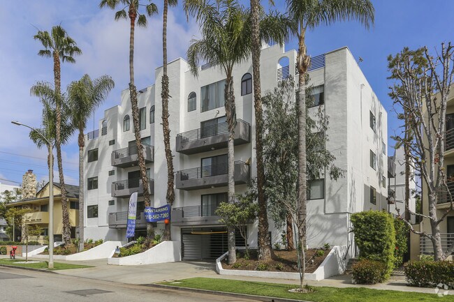Building Photo - Bentley Apartments
