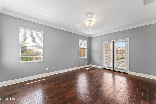 Building Photo - 186 Parkside Dr