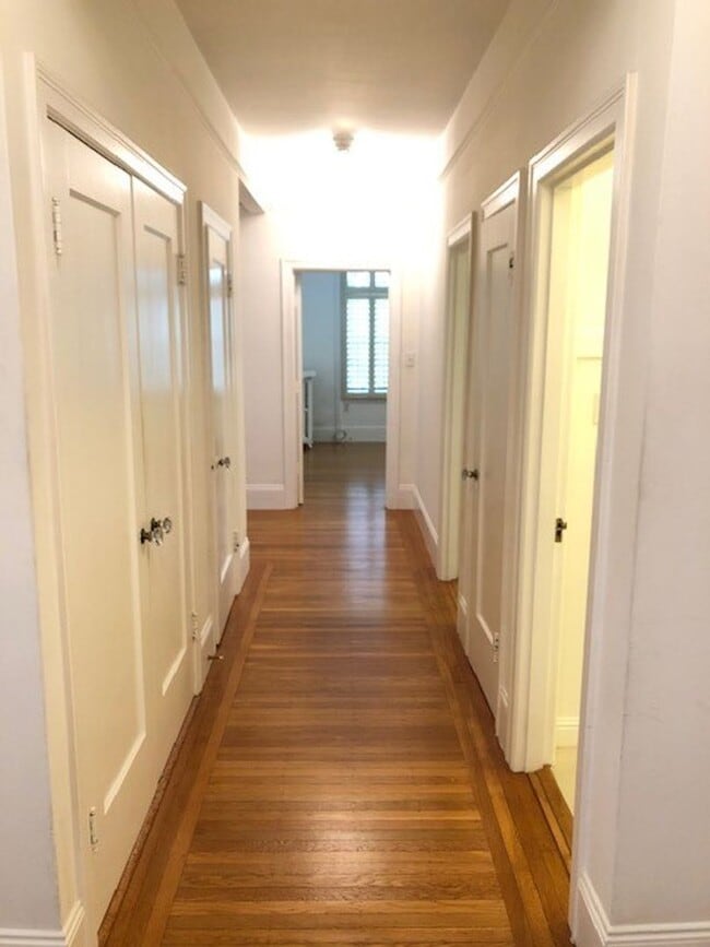 Building Photo - NML5816-20G