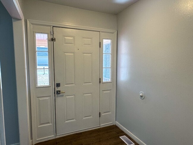 Building Photo - 24502 Lake Dr