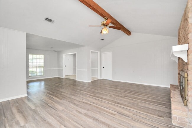 Building Photo - 11310 Sagewind Dr