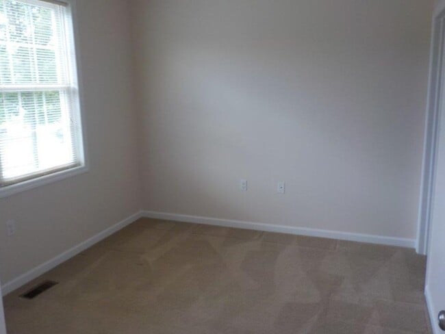 Building Photo - 3 bed, 2 bath in Bellefonte