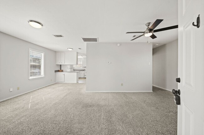 Building Photo - AVAILABLE NOW! - 18-MONTH MINIMUM LEASE REQUIRED