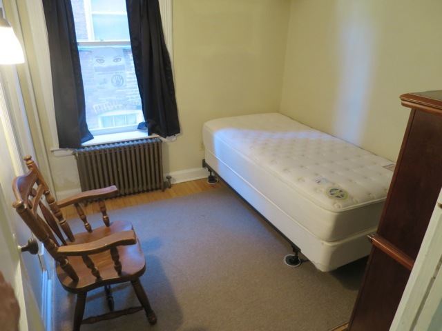 Bedroom - 240 11th St