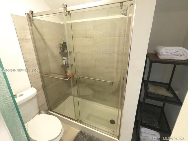 Building Photo - 8243 NW 8th Ct