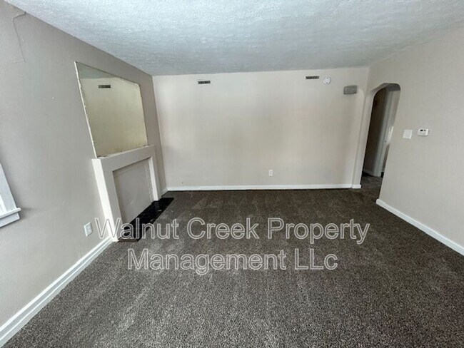 Building Photo - 1763 E 36th St