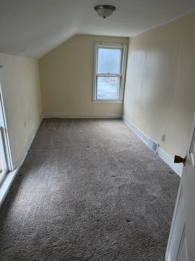 Building Photo - 1233 2nd Ave S