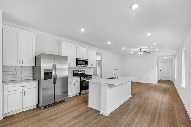 Building Photo - 3529 Longhorn Vly St