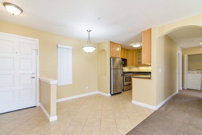 Building Photo - 5525 Shasta Ln