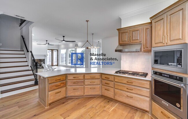Building Photo - 1418 Windrose Dr