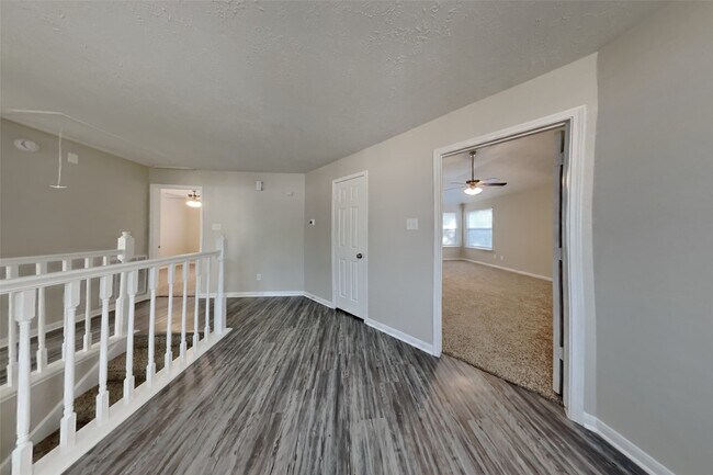 Building Photo - 16423 Concord Falls Ln