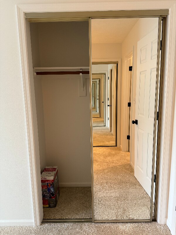 Building Photo - 9523 Maple Way