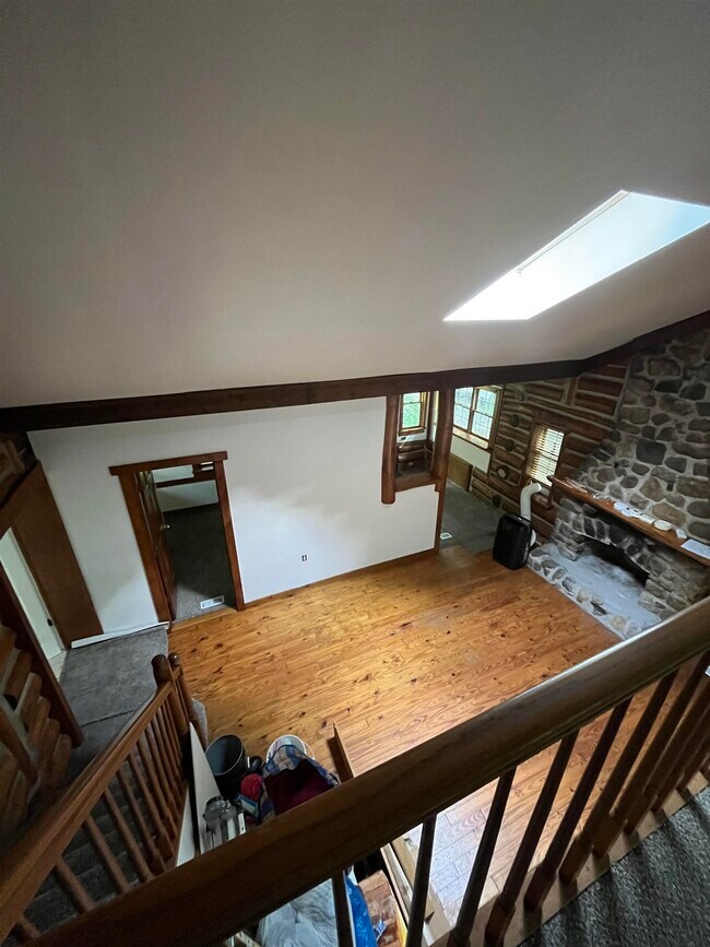 Building Photo - 56 E Park Dr