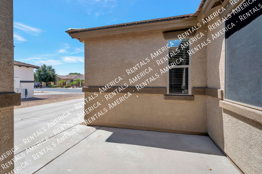 Building Photo - 21442 E Saddle Ct