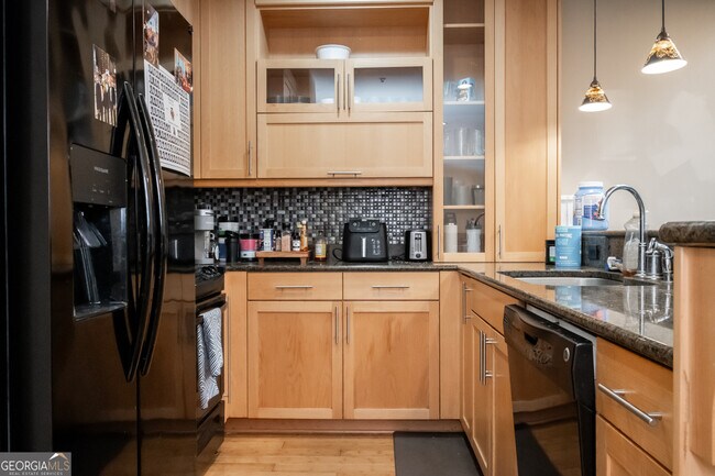 Building Photo - 118 Ruth Dr